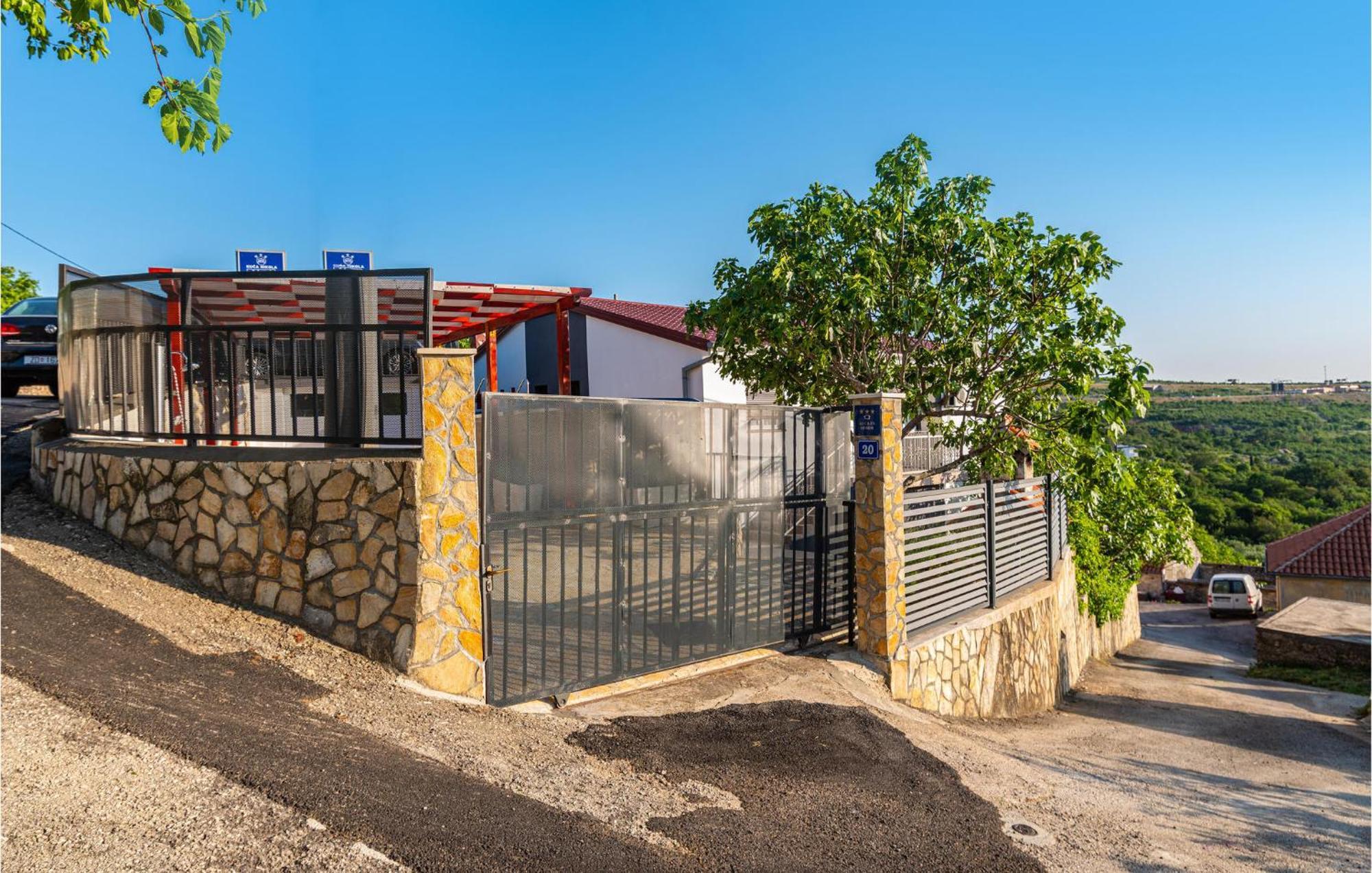 Beautiful Home In Rovanjska With Wifi Exterior photo